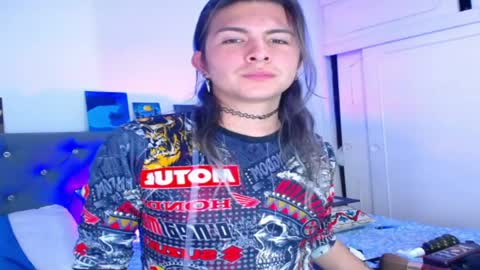 I am Valentinn online show from April 2026 04:46:01 AM