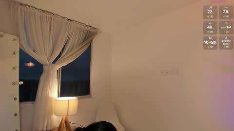 Ari online show from November 2025 09:58:01 PM