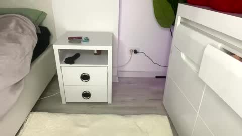 Celine Roxelle online show from January 2026 05:27:02 PM