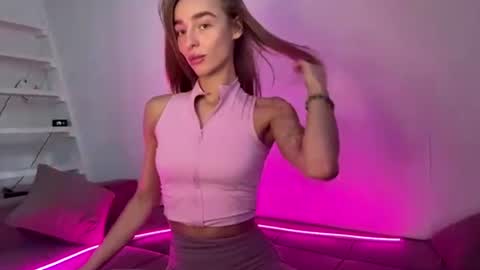Amilia online show from July 2026 02:11:02 AM