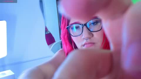 Cerecita  online show from April 2026 01:19:01 AM