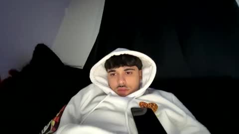 cezarthebreeder online show from April 2026 05:18:01 PM