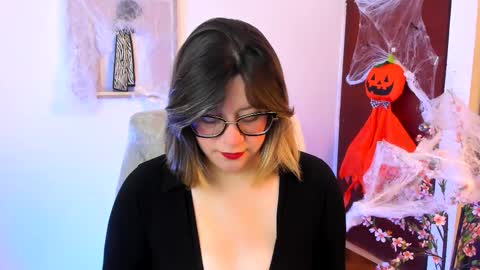 chanell online show from October 2025 01:00:02 PM