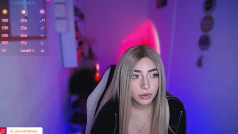 Snapshot of channel_blonde_a chatting on February 2026 08:59:01 PM channel_blonde_a online show from February 2026 08:59:01 PM