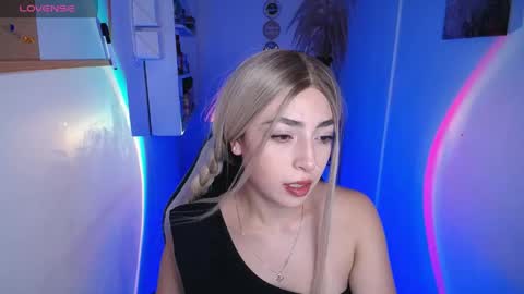 Snapshot of channel_blonde_a chatting on April 2026 10:45:01 PM channel_blonde_a online show from April 2026 10:45:01 PM