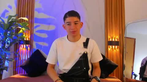 charleynova online show from July 2026 07:40:02 PM