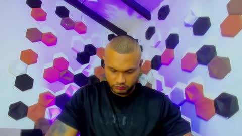 CharlieGrifinX online show from May 2026 09:10:02 PM
