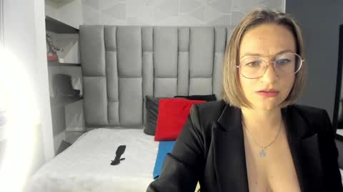 Charlot milf online show from April 2026 11:43:01 AM