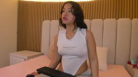charlotaura online show from June 2026 01:57:02 PM