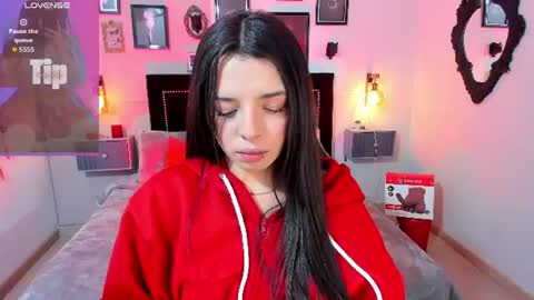 Snapshot of charlotte__benett chatting on July 2026 04:28:02 AM Charlotte online show from July 2026 04:28:02 AM