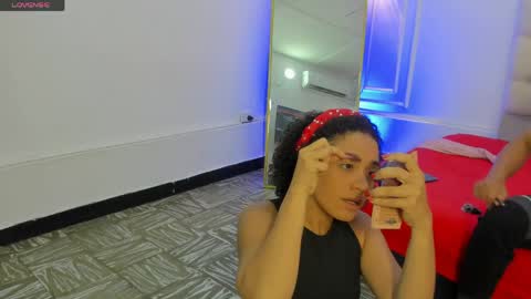 Snapshot of charlotte_dante212 chatting on June 2026 05:33:02 AM charlottte y dante online show from June 2026 05:33:02 AM