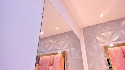 Charlotte Icee online show from April 2026 05:25:02 PM