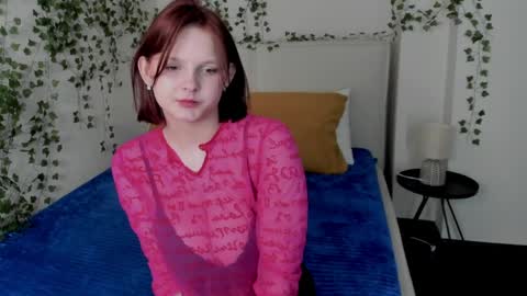 Snapshot of charlotte_stee chatting on April 2026 02:01:01 AM Charlotte online show from April 2026 02:01:01 AM