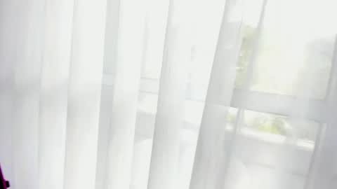 Yuli online show from April 2026 05:37:01 PM