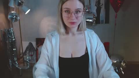 Michelle  online show from March 2026 02:05:02 AM