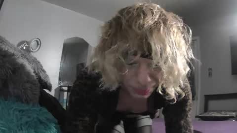 Sarah online show from October 2025 02:44:01 AM