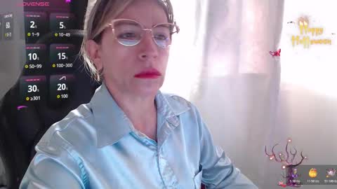 CHAYLA VICTORIA RUIZ  online show from December 2025 11:26:02 AM