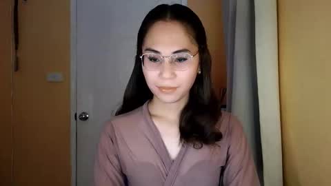 chelly4u69 online show from April 2026 01:47:01 AM