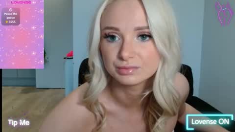 ChelseaBlonde online show from November 2025 03:33:02 PM