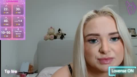 ChelseaBlonde online show from April 2026 06:38:01 PM