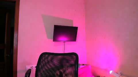 Chelsy  Luxe  online show from May 2026 05:15:01 AM
