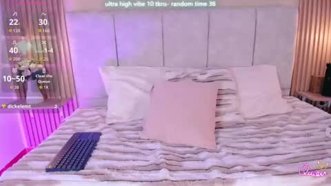 cherlyn_1 online show from June 2026 01:53:02 PM