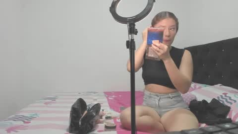 cherryblossom_23 online show from May 2026 09:33:02 PM