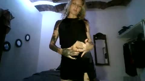 cherryblushxo online show from April 2026 01:30:02 AM