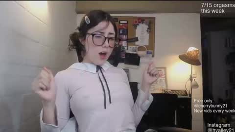 Sarah Prez online show from February 2026 11:28:02 PM