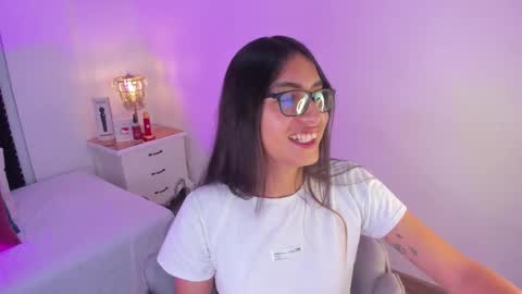 Cherry online show from October 2025 01:32:01 PM