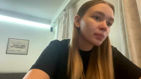 Lei online show from April 2026 03:23:01 PM