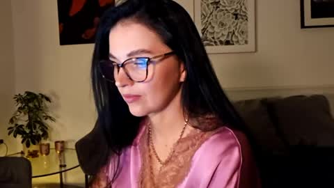 Snapshot of cherryluxe_ chatting on June 2026 07:58:02 PM Kira online show from June 2026 07:58:02 PM