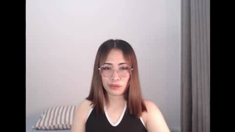 chichi1pink online show from May 2026 04:03:02 PM