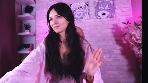 Vivian online show from November 2025 11:31:01 AM