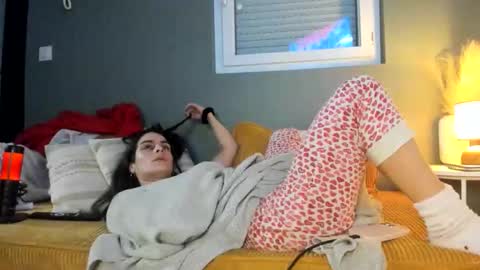 yoursensualparadise online show from March 2026 08:01:01 PM