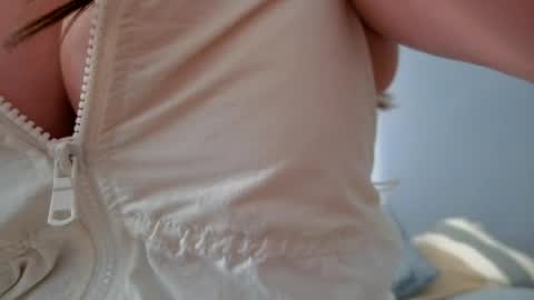 yoursensualparadise online show from July 2026 10:00:01 AM