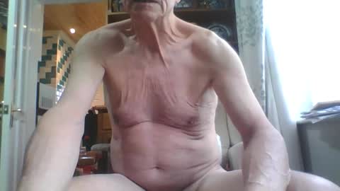 chipper341596 online show from April 2026 08:07:02 AM