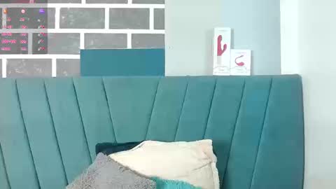 Abby 19 years online show from March 2026 06:47:02 PM