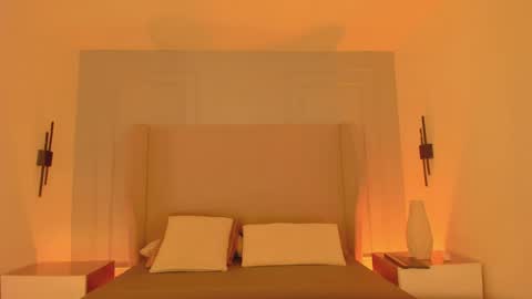 Chloe online show from April 2026 11:55:02 AM