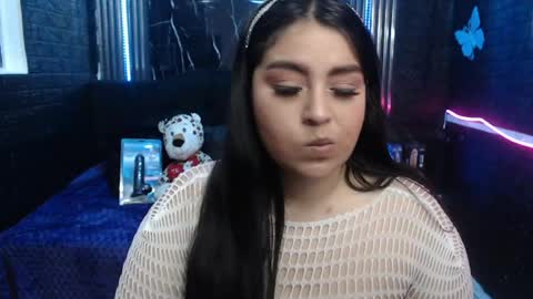 chloe_smith5 online show from June 2026 02:23:01 PM