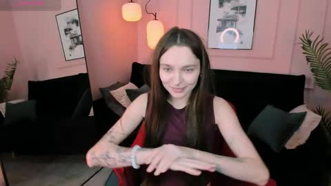 Chloe online show from June 2026 02:11:01 PM