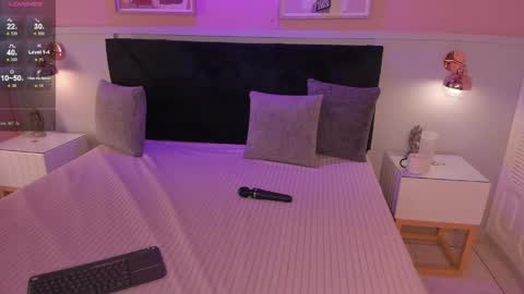   online show from April 2026 08:17:01 PM