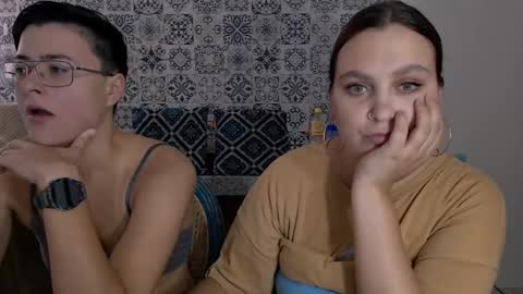 Eva and Sandra online show from March 2025 06:59:01 AM