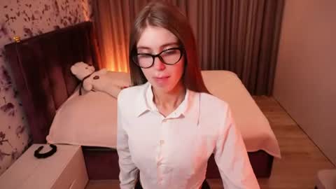 Chloe online show from July 2026 07:29:02 PM