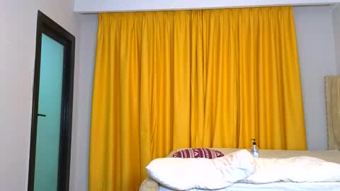 Snapshot of chocolate_swirl2 chatting on May 2026 02:57:02 PM SWIRL online show from May 2026 02:57:02 PM