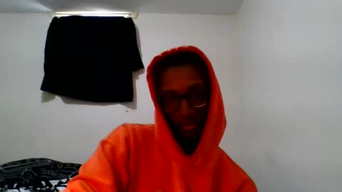 Chocolatinhermoso online show from December 2024 05:15:02 PM