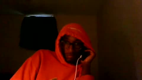 Chocolatinhermoso online show from December 2024 05:00:01 PM