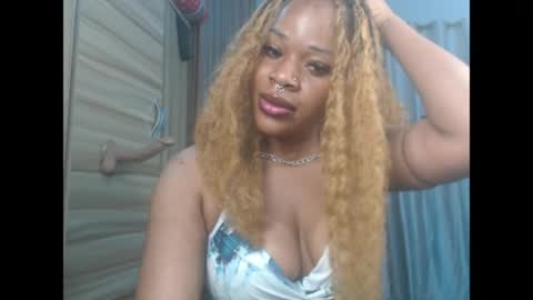 Snapshot of chocox_petitqueen chatting on June 2026 06:22:02 AM ethereal online show from June 2026 06:22:02 AM