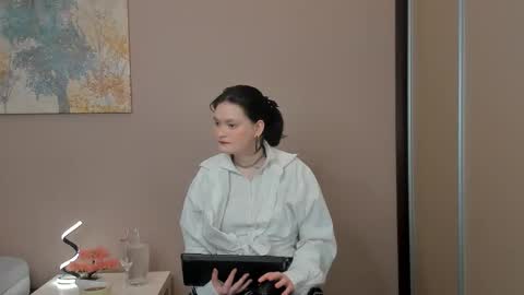 Cassandra online show from March 2026 04:06:01 AM