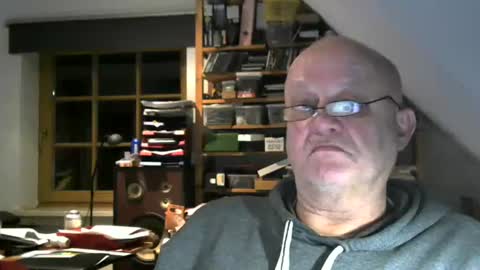 Chris online show from January 2025 08:09:01 PM